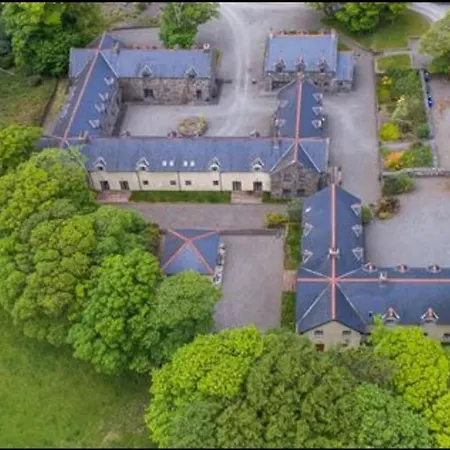 8 Clos Na Feirme Three Bedroom House With Hot Tub Holiday home Galway