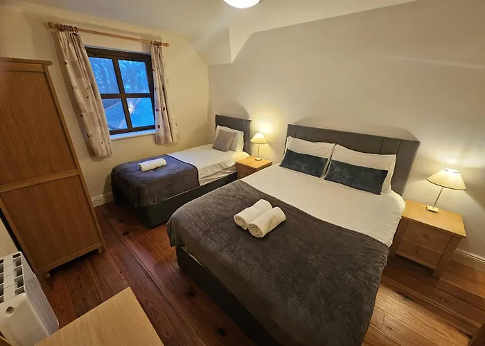 펜션 8 Clos Na Feirme Three Bedroom House With Hot Tub