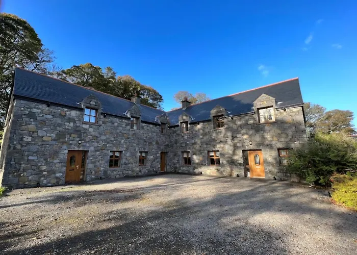 펜션 8 Clos Na Feirme Three Bedroom House With Hot Tub *