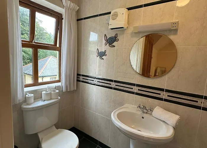 8 Clos Na Feirme Three Bedroom House With Hot Tub 펜션 골웨이